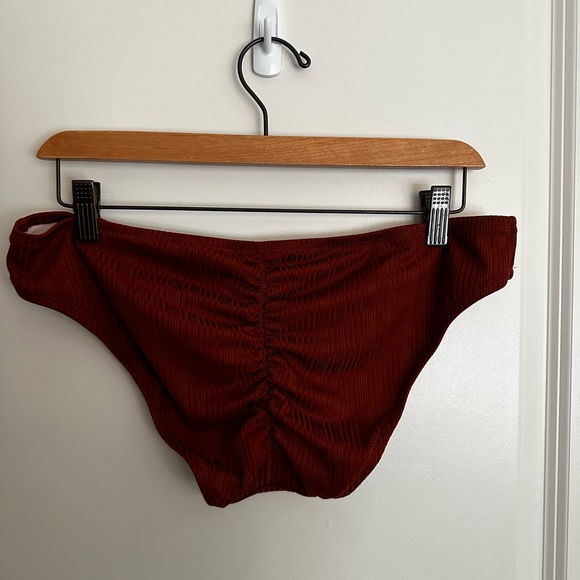 Shade and Shore bikini bottom - Picture 7 of 9